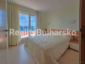 Prodej zařízeného apartmánu 2+kk s balkonem – Slunečné pobře - 9