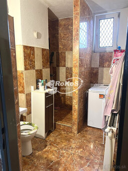 PREDAJ - Priestranný rodinný dom, Dobšiná - 9