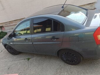 Predám Hyundai ACCENT 1.4 benzín 2008 - 9