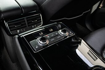 Audi A8 3.0 TDI V6 DPF quattro tiptronic - 9
