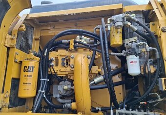 Caterpillar 330CDL - 9