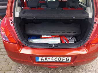 Suzuki SWIFT 1.3 r.v. 2007 - 9