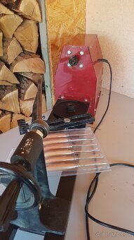 Predám sústruh značky Einhel TC-WW1000 - 9