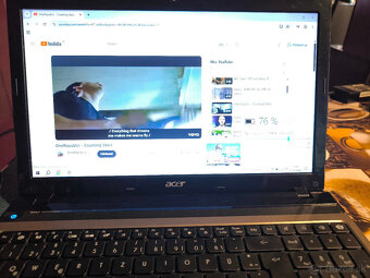 Predám výborný notebook Acer 5750G - 9