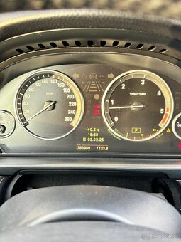 Predám BMW F10, 525D r.v.2010 3.0-liter diesel - 9