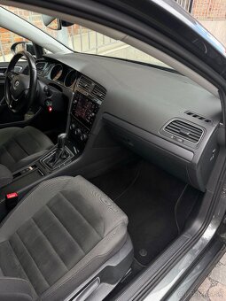VW Golf R-line 2.0tdi 110kw DSG - 9