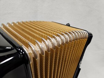 akordeon Hohner Lucia IV 96b - 9