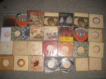 Predam zbierka MC LP EP CD - kazety platne single SK CZ - 9