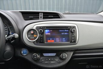 Toyota Yaris 1.5 Hybrid, Automat, SR voz, Nová Batéria - 9