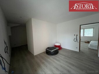 PREDAJ Dvojgeneračný rodinný dom blízko centra mesta Martin  - 9