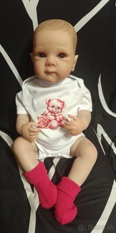 Realistická bábika Amélia - 9