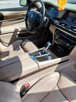 BMW 750 li - 9