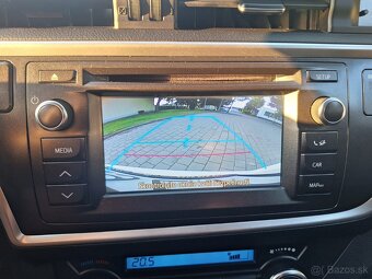 Toyota Auris Touring Sports 1,6l - 9