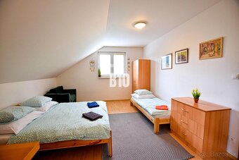 Predaj priestranného domu s hosťovskými izbami – Oščadnica, - 9