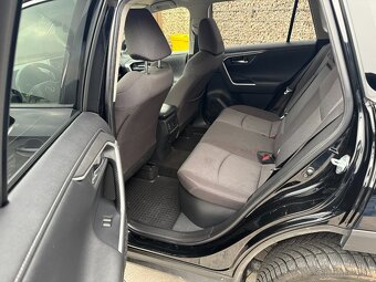 Predám Toyotu Rav4 2,5 Hybrid AWD - 9