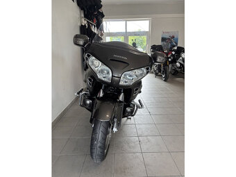 Honda Goldwing 1800 - 9