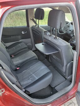 Renault Megane Scenik - 9