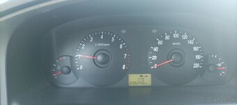 Hyundai Elantra - 9