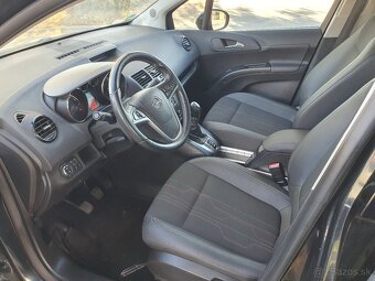 Opel Meriva 1,4 - 16V - 70 kw - M5 - 9