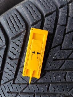 PIRELLI WINTER 2 CINTURATO rozmer 215/55/R17 dezen 8mm - 9