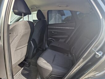 Hyundai TUCSON 1,6 TGDi 110 kW 4x4 STYLE, DP 6MT - 9