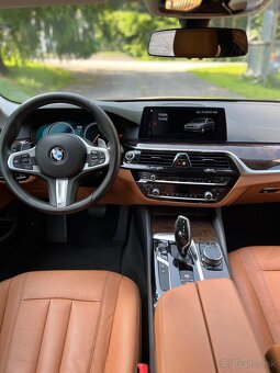 BMW 5 Touring 530xd A/T 2017 Luxury Line - 9