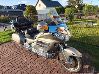 Honda GL 1800 Goldwing - 9