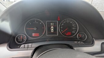 Audi A4 b7 2.0 TDI - 9