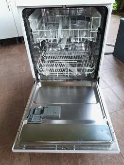 AEG model FAUTO, typ 911D91-T2, PNC 911916220, SN 6514006 - 9