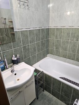 3 i zariadený byt s parkovacím státím, BONUSOM v Seredi - 9