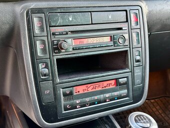 Seat Alhambra 1.9TDI 96kw 7miest 2006 Nová STK - 9