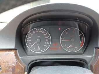 Predam BMW 320D e91 - 9