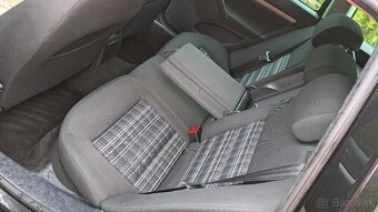 Škoda OCTAVIA Combi 2.0 TDI CR xenon - 9