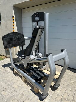Life Fitness Signature Seated Leg Press - stroj na nohy - 9