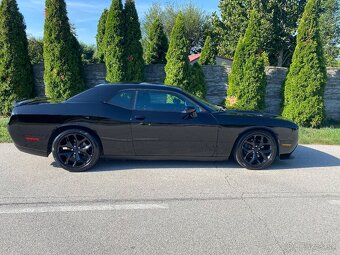 Dodge Challenger 5.7 Hemi V8 Super Track Pack - 9