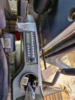 Predáme PC210 - komatsu - 9