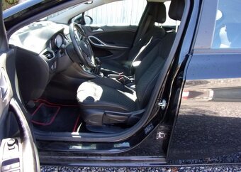 Opel Astra 1.4T92kW ENJOY 103000KM 2xKOLA benzín manuál - 9