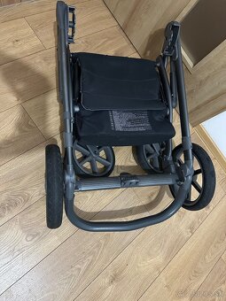 Roan bass next kočík - 9