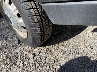 Predám škoda favorit 136l - 9