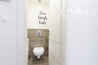 Park Anička, 2iz. byt , ihneď voľný, zariadený s garážovým s - 9