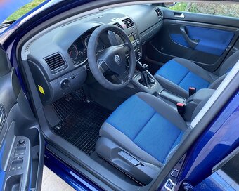 VW Golf5 1.6 75kw - 9