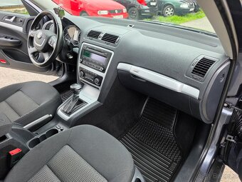 OCTAVIA COMBI SCOUT 2.0 CRTDI 103KW 4X4 XENON - 9