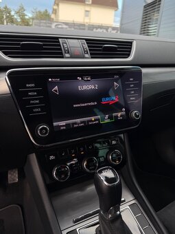 Škoda Superb Combi 2.0TDi DSG Style VirtualMatrixAlcantar - 9