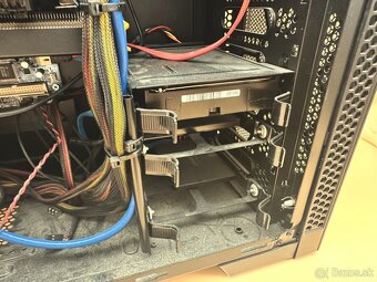 Počítač s Windowsom 11, Intel Core i7 3GHz, 12GB RAM, SSD - 9