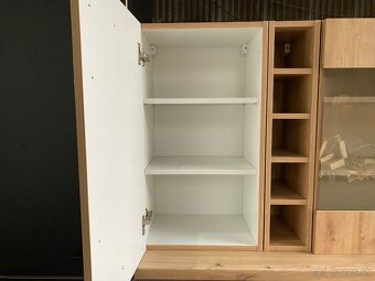 Moderná kuchynská linka bez spotrebičmi - 9
