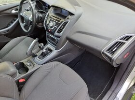 Ford Focus 2.0 TDCi Titanium - 9