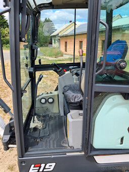 Bobcat E19, rok 2015 - 9