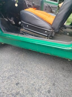 Lada Niva - 9