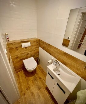 Nádherný moderný 2i byt s terasou a parkovacím miestom - 9