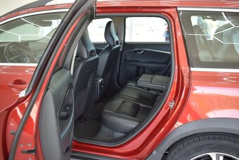 Volvo XC70 2,0 D4 133 kW,SUMMUM,automat,NAVI, - 9